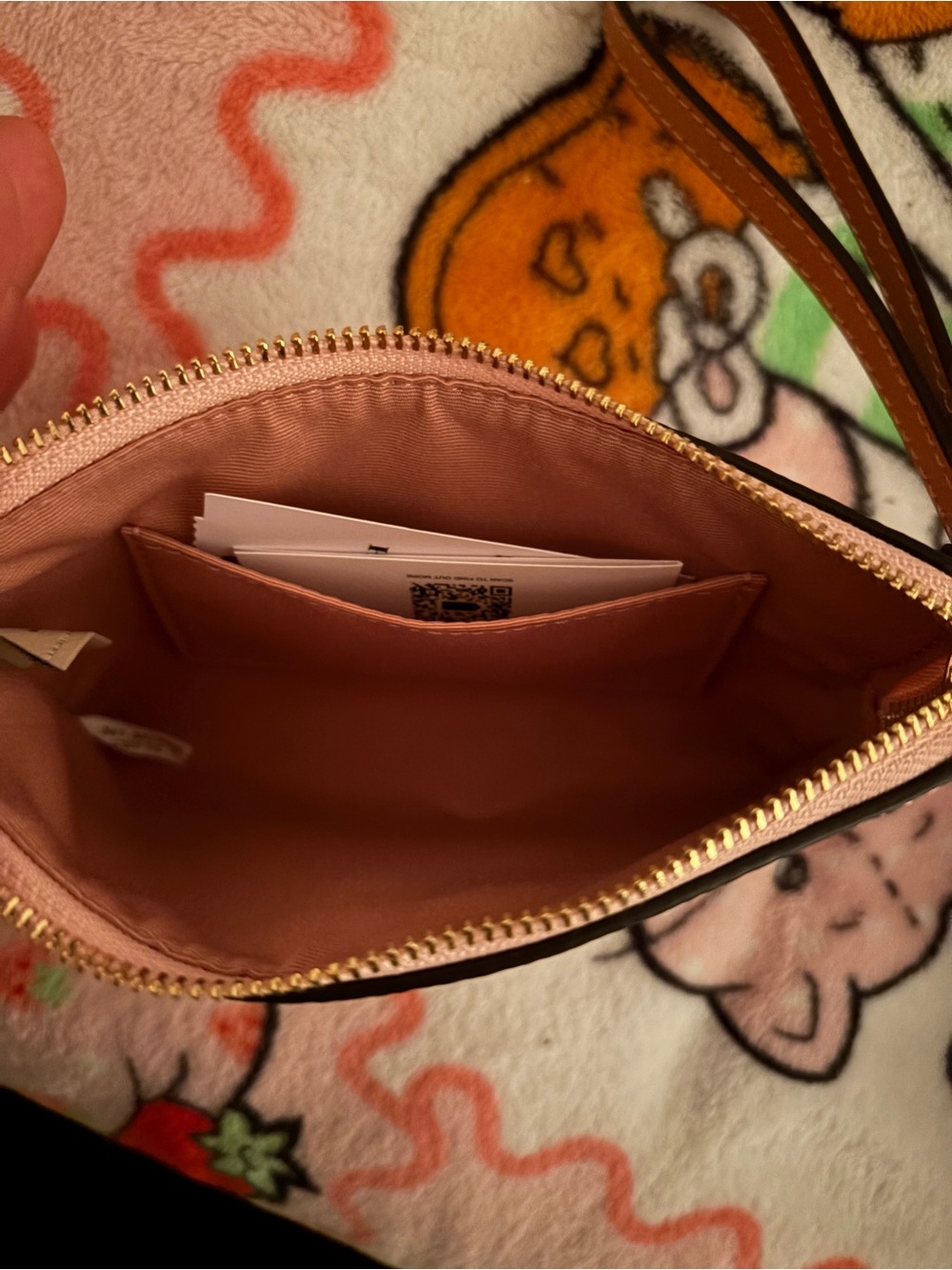 Coach wristlet - Picture 3 of 3